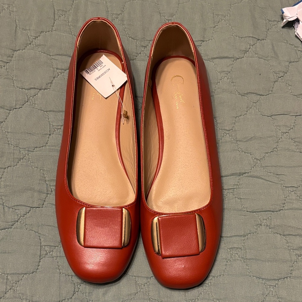 Cato Women's Burnt Orange Ballet Flats with Gold-Tone Accent NWT